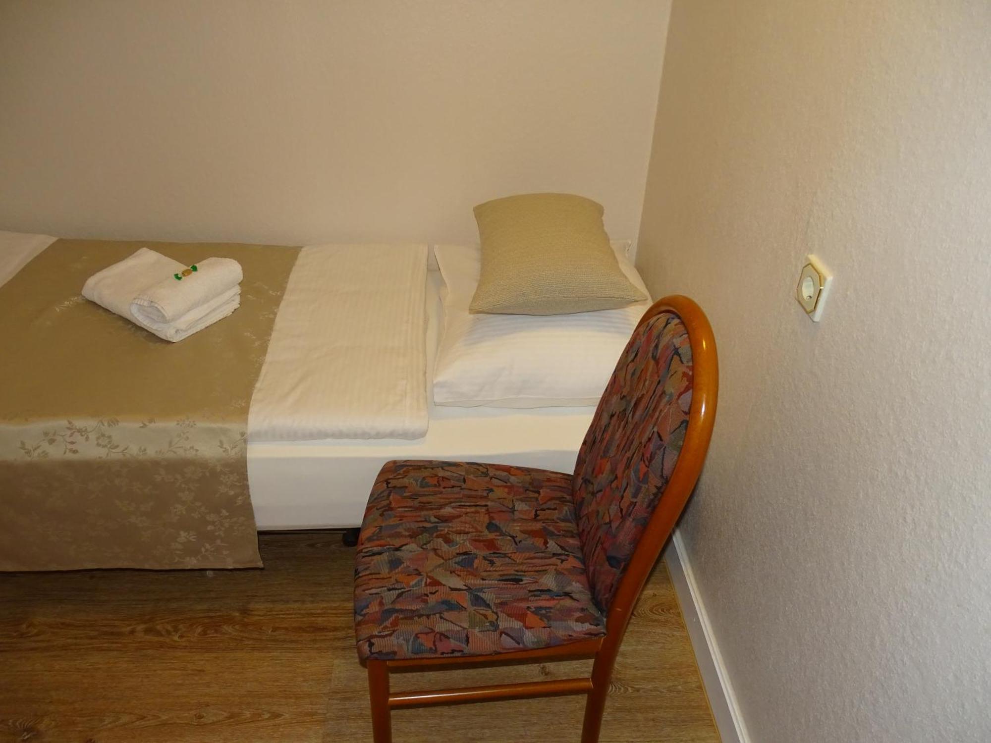 Hotel Kolossos Duesseldorf - Neuss Oda fotoğraf