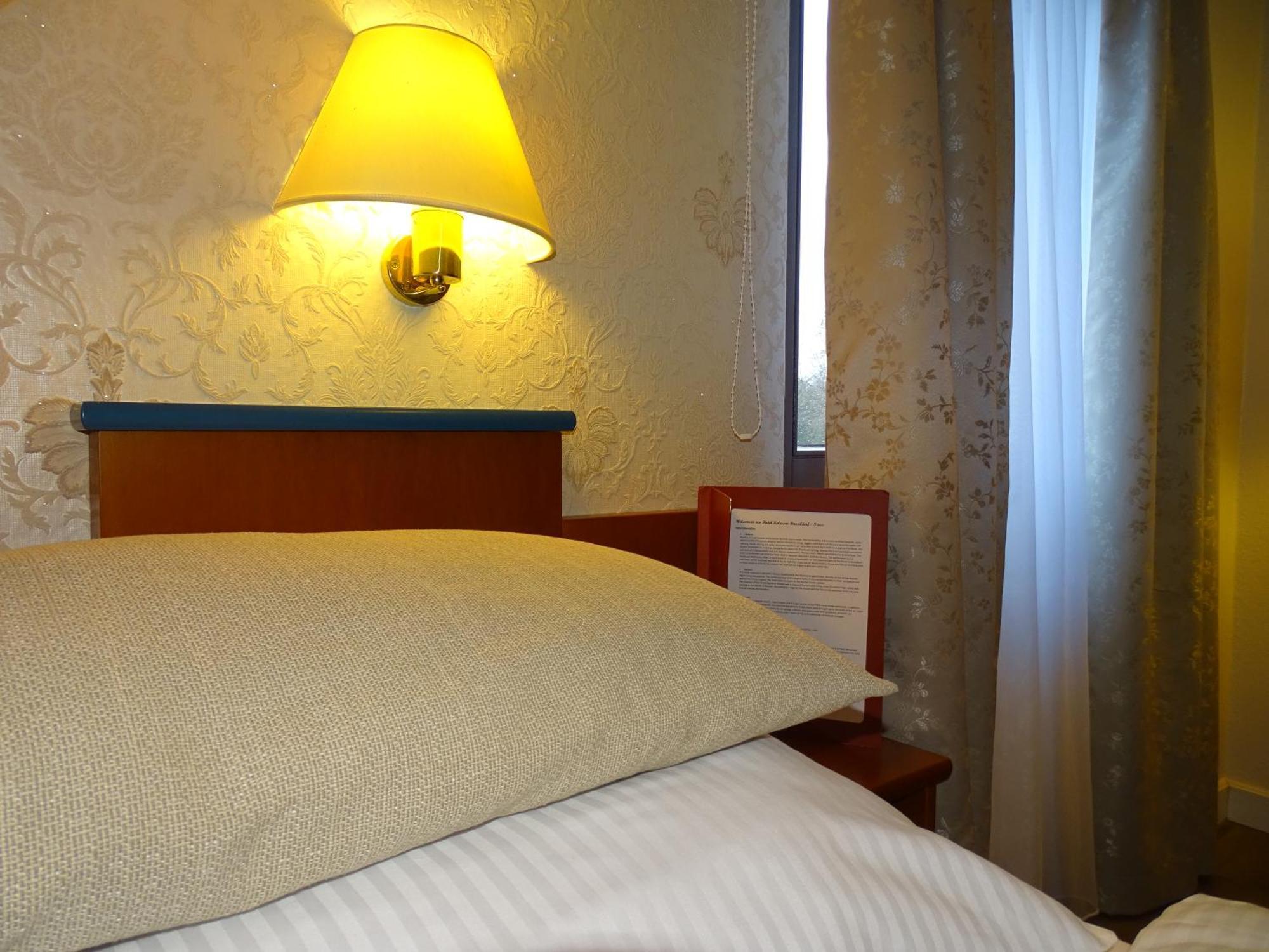 Hotel Kolossos Duesseldorf - Neuss Oda fotoğraf